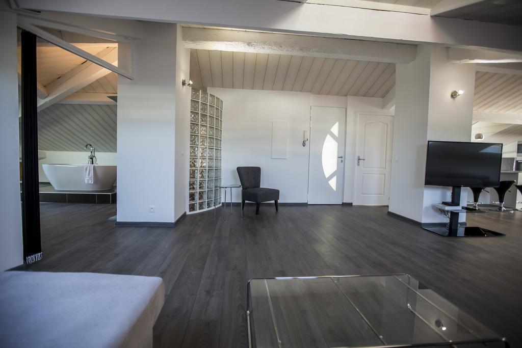 Sherlock Loft By Connexion Cannes Luaran gambar